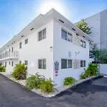 Stunning Miami Escape Near Beach Pet Friendly