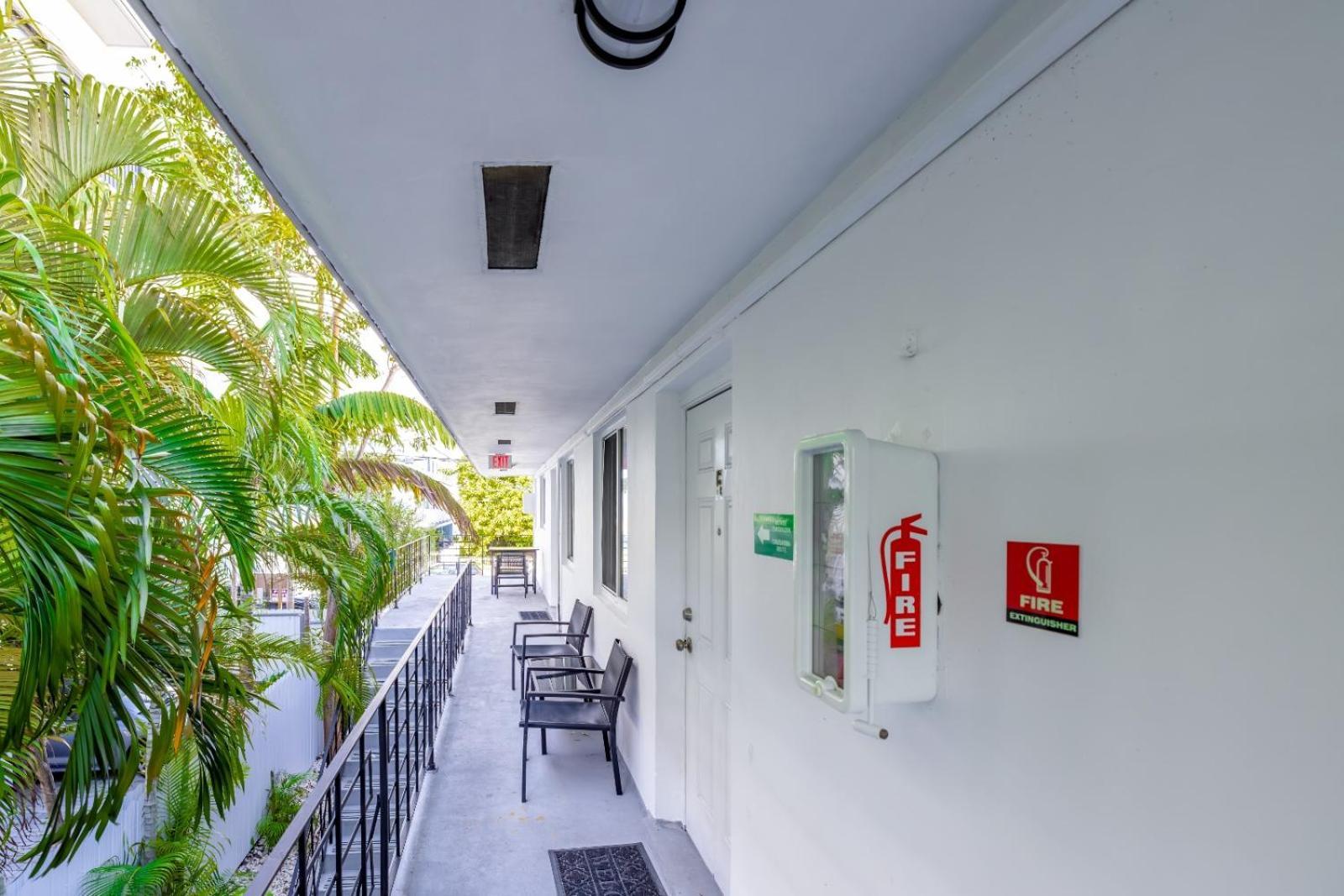 Stunning Escape Near Pet Friendly Apartment *